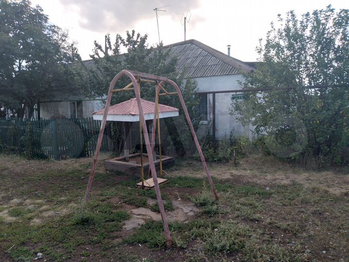 2-к. квартира, 42 м², 1/1 эт.