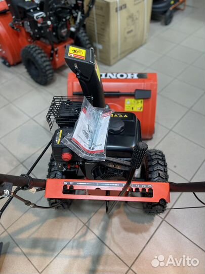 Снегоуборщик бензиновый HSS GX270 9HP