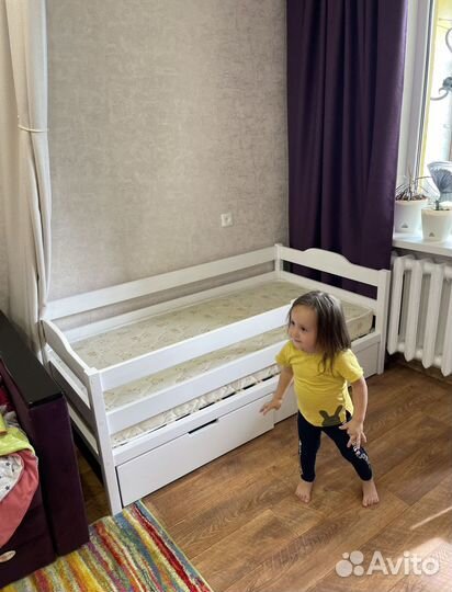 Детская кроватка 