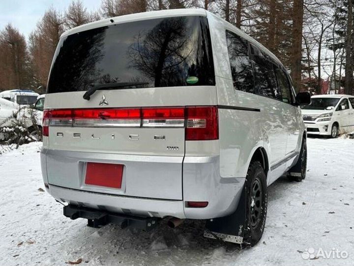 Mitsubishi Delica D5 2.0 CVT, 2013, 63 000 км