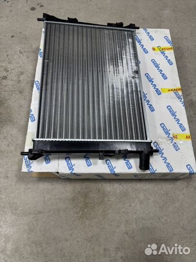 Радиатор на Хундай solaris
