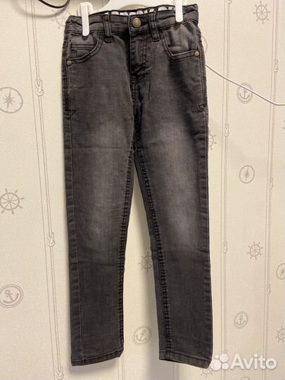 Черные джинсы