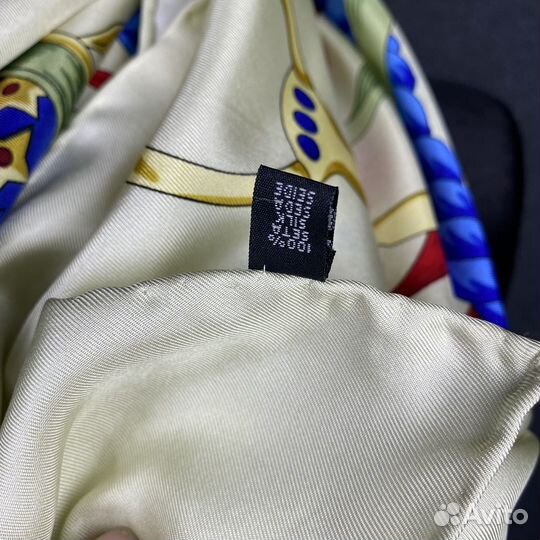 Огромный 100 нат.шелковый палантин