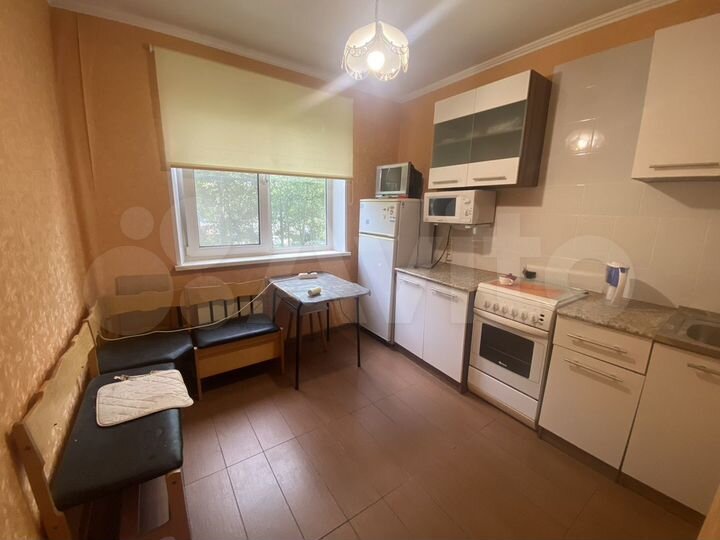2-к. квартира, 52 м², 2/10 эт.