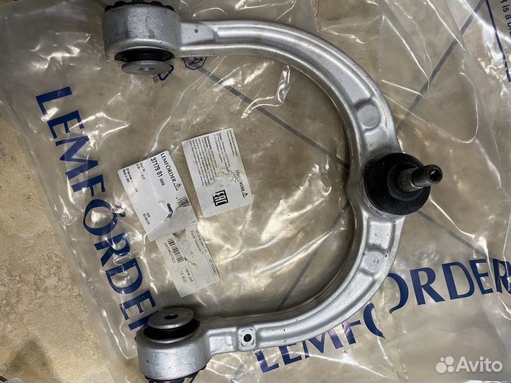 Рычаг передний верхний правый ML/GL164