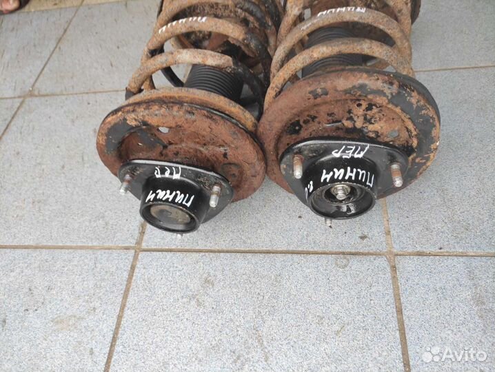 Стойка перед митсубиси паджеро пинин