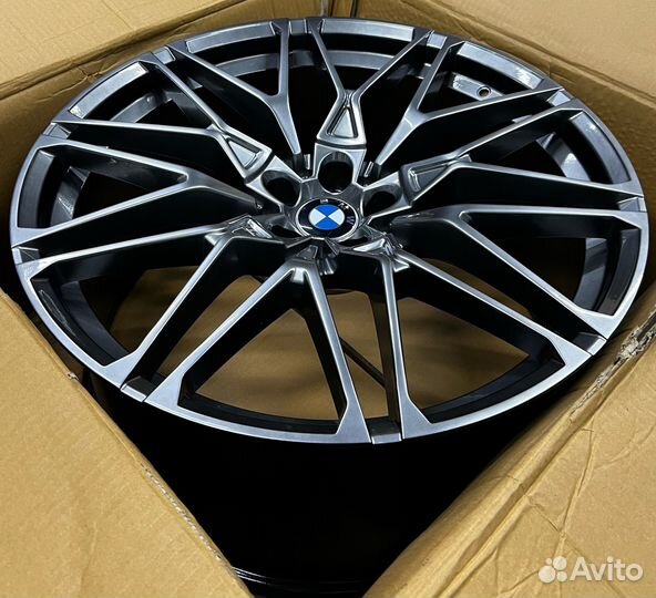 Диски на BMW бмв X5 G05 R22