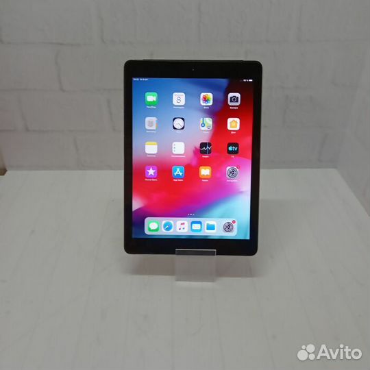 Планшет Apple a1475 Apple iPad Air 16Gb Wi-Fi + Ce
