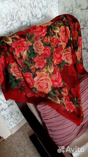 Павловопосадский шерстяной платок