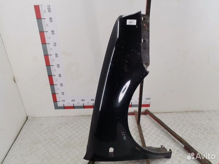 Крыло переднее правое для Volkswagen Golf 4