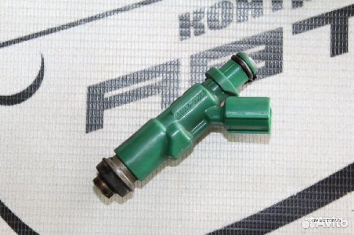 Форсунка toyota 1NZ-FE 1NZ-FXE 2NZ-FE 2325021020 2