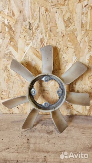 Крыльчатка вентилятора Ниссан Навара D40