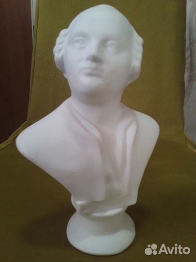 Бюст Михаил Ломоносов