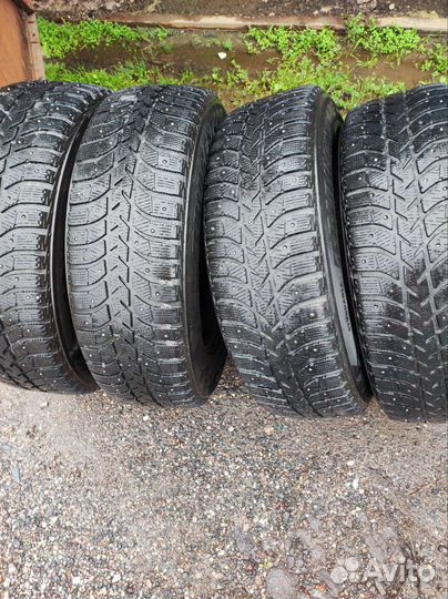 Bridgestone Ice Cruiser 5000 235/65 R17 108T