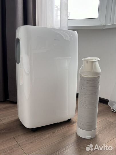 Напольный кондиционер Electrolux eacm-8 CL/N3 loft