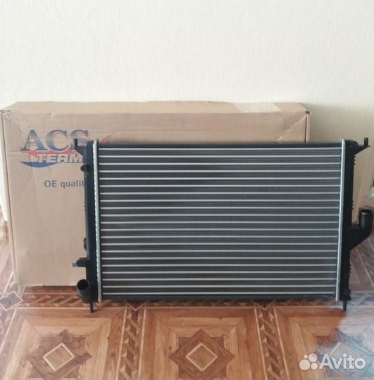 Радиатор охлаждения Ларгус, Логан, Сандеро с конд