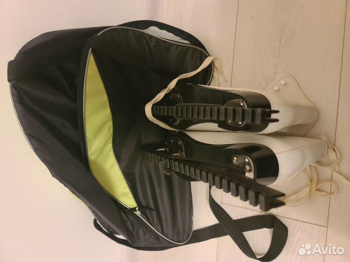 Коньки фигурные 39 размер