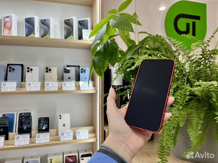 iPhone 12, 64 ГБ