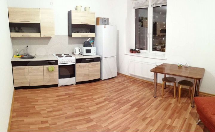 1-к. квартира, 53 м², 8/10 эт.