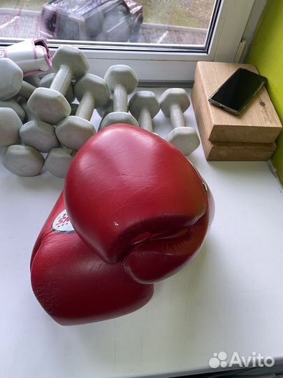 Боксерские перчатки twins 16oz