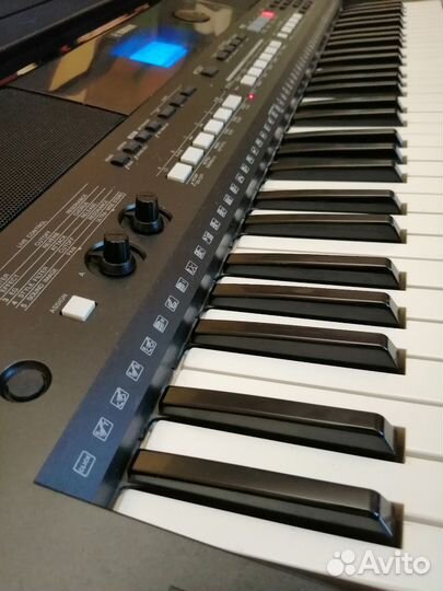 Синтезатор Yamaha PSR E433