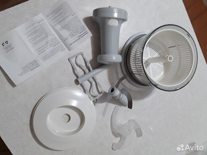 Блендер-измельчитель новый