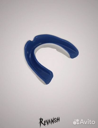 Капа боксерская силиконовая в футляре revansh