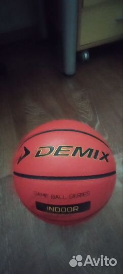Баскетбольный мяч 6 demix