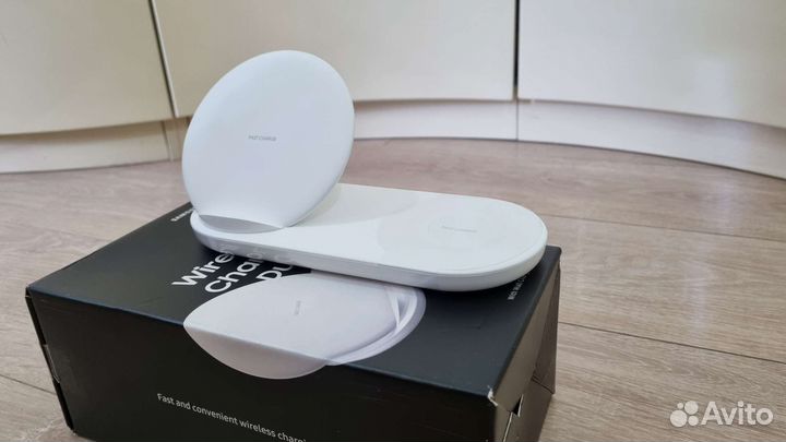 Беспроводная зарядная станция Samsung EP-N6100