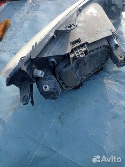 Фара левая peugeot 206