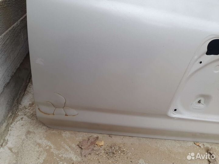 Продам пятую дверь на сурф 185 кузов