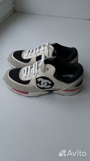 Женские кроссовки Chanel