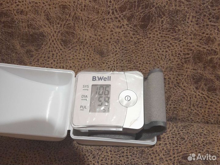 Тонометр на запястье