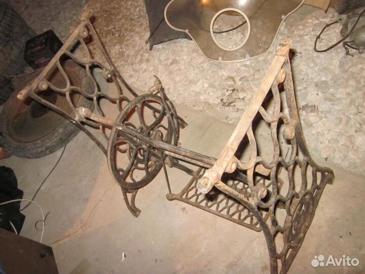 Станина машинки, утварь ретро старина стол лофт