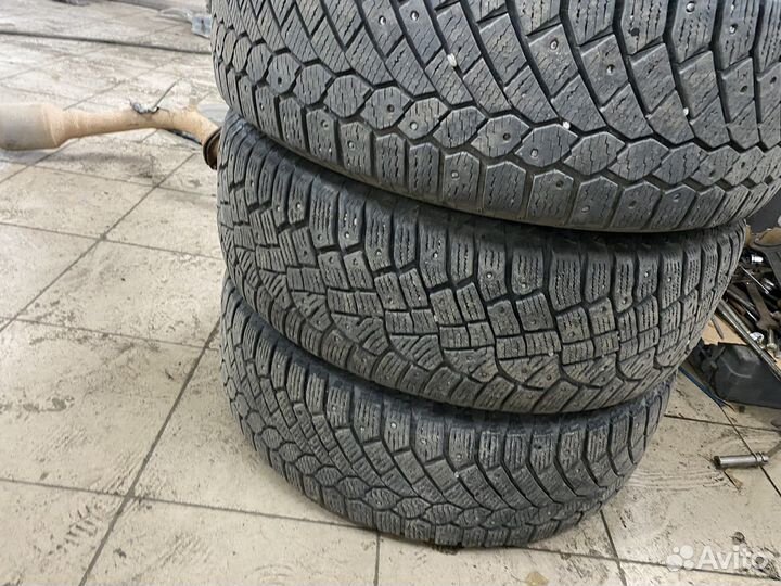 Continental IceContact 2 215/65 R16