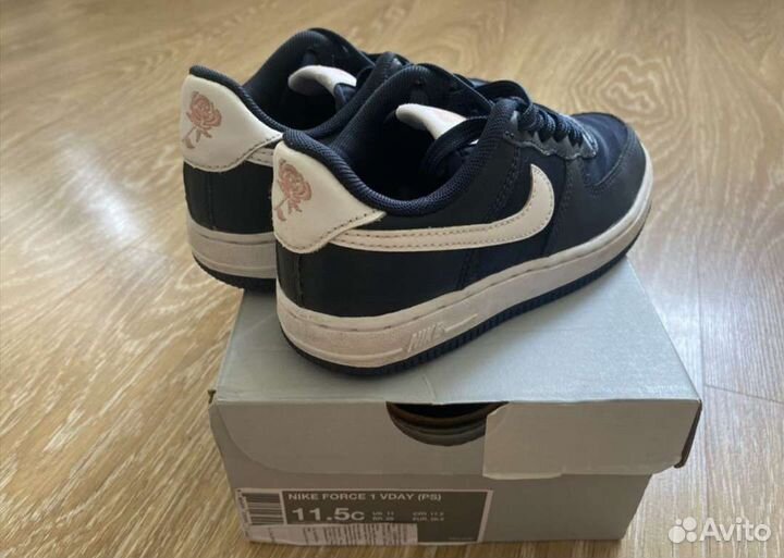 Кроссовки унисекс Nike Air Force 1