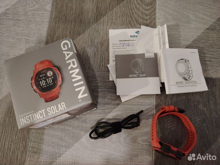 Часы garmin instinct solar