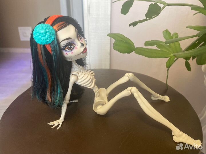 Monster High Art Class Skelita Calaveras