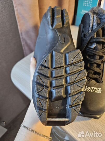 Лыжные ботинки