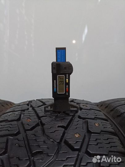 Nokian Tyres Hakkapeliitta C3 215/60 R16