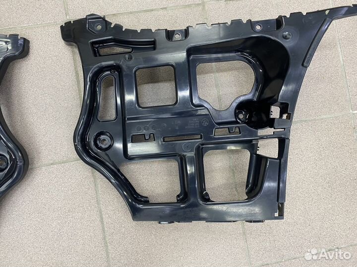 Кронштейн бампера bmw e90