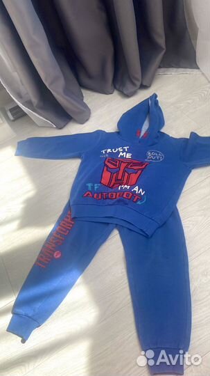 Спортивный костюм