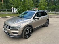 Volkswagen Tiguan 2.0 AMT, 2017, 107 000 км, с пробегом, цена 2 600 000 руб.