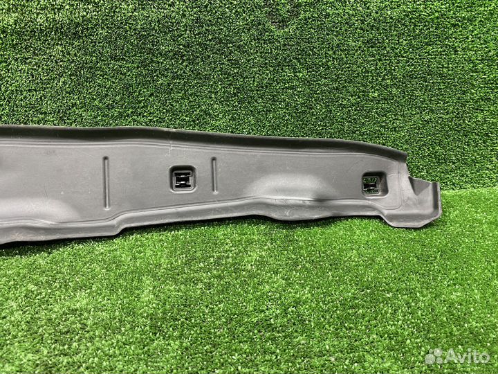 Уплотнитель крыла правый BMW X5 G05 X7 G07