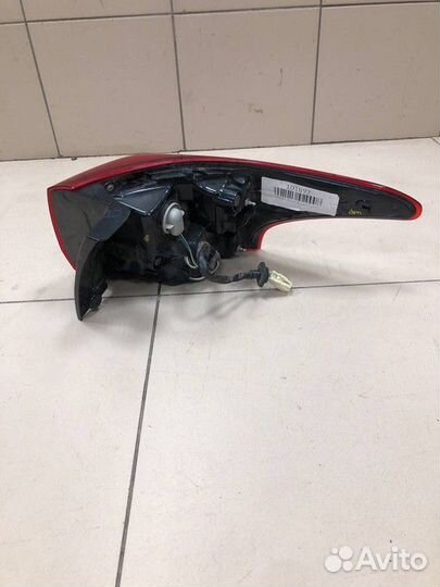 Фонарь наружный левый Mitsubishi Outlander