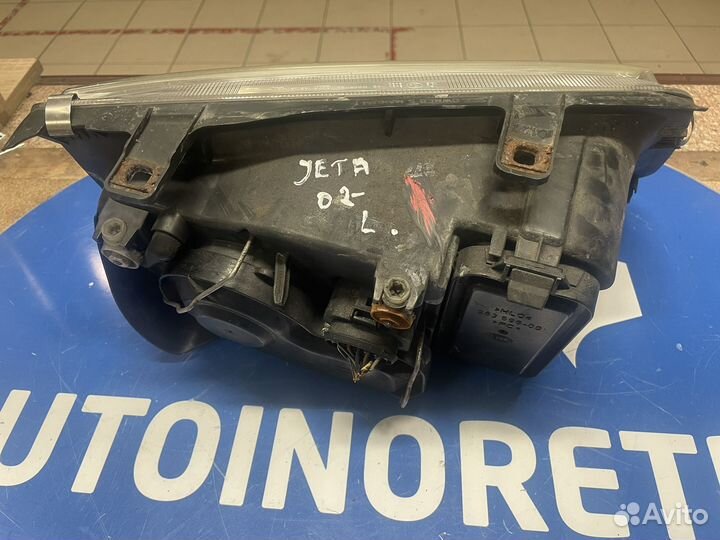 Фара левая для Volkswagen Bora 1J5941017 1998-2005