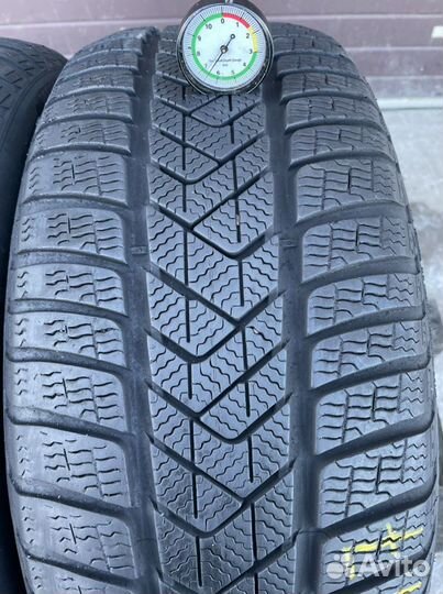 Pirelli Winter Sottozero 3 245/45 R18
