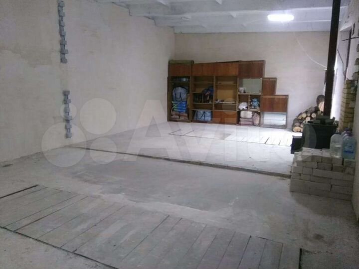 Гараж, > 30 м²