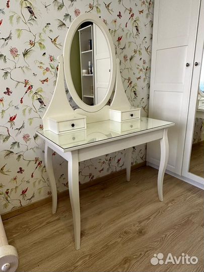 Туалетный столик с зеркалом IKEA