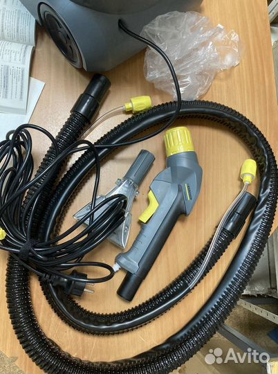 Новый моющий пылесос Karcher Puzzi 8/1 C (Италия)